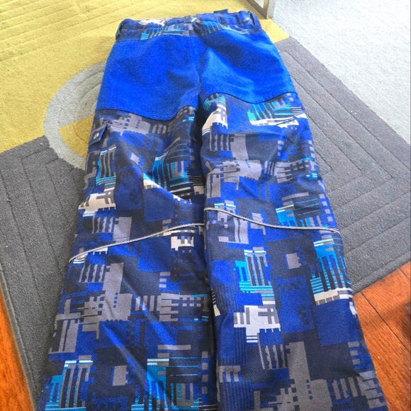 Snowpants - Picture 4 of 5